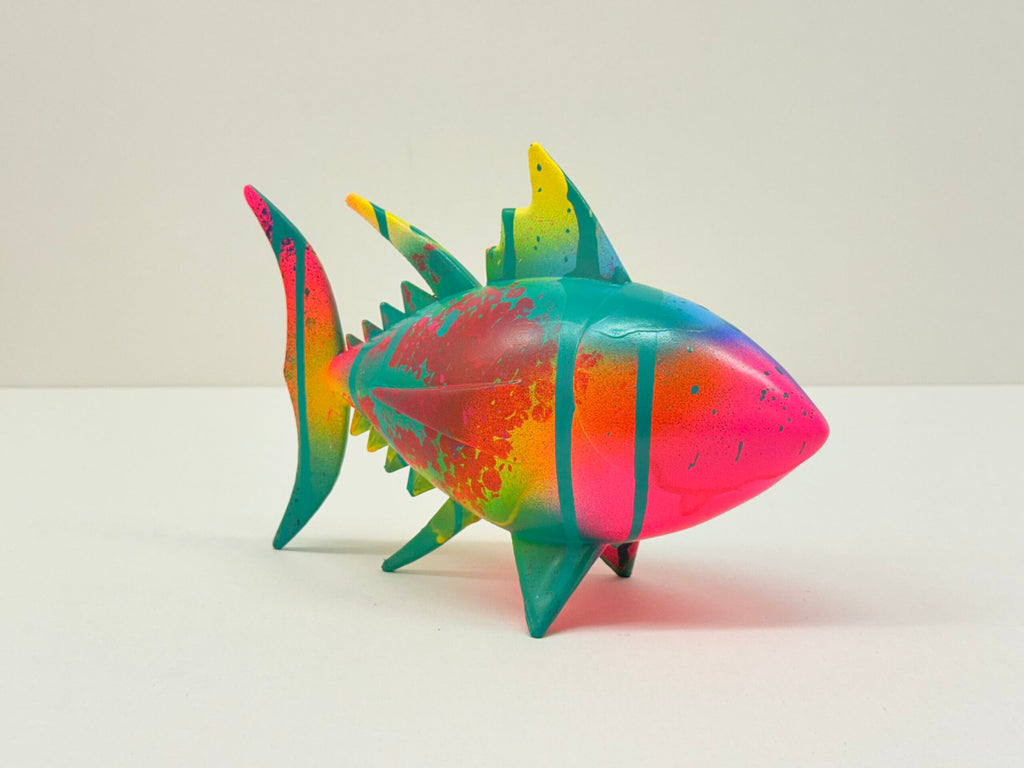 Escultura atún de colores 4