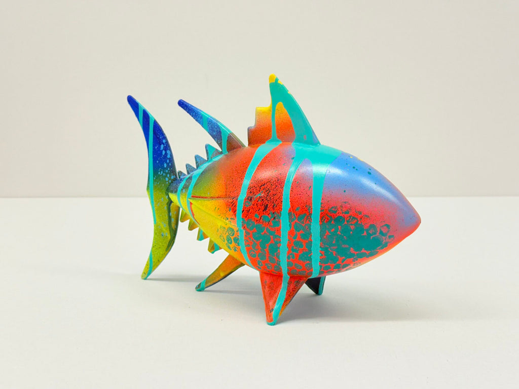 Escultura atún de colores 5