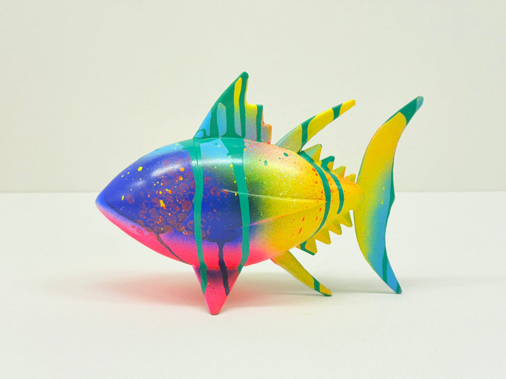 Escultura atún de colores 4