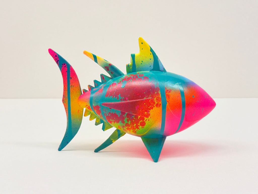 Escultura atún de colores 4