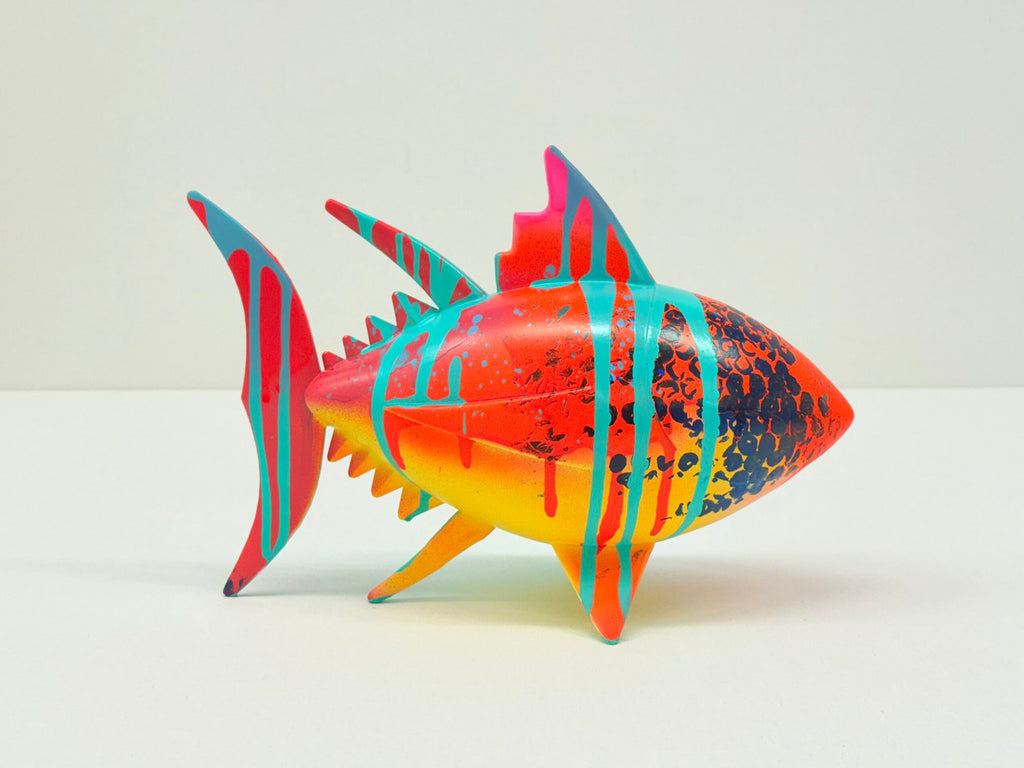 Escultura atún de colores 6